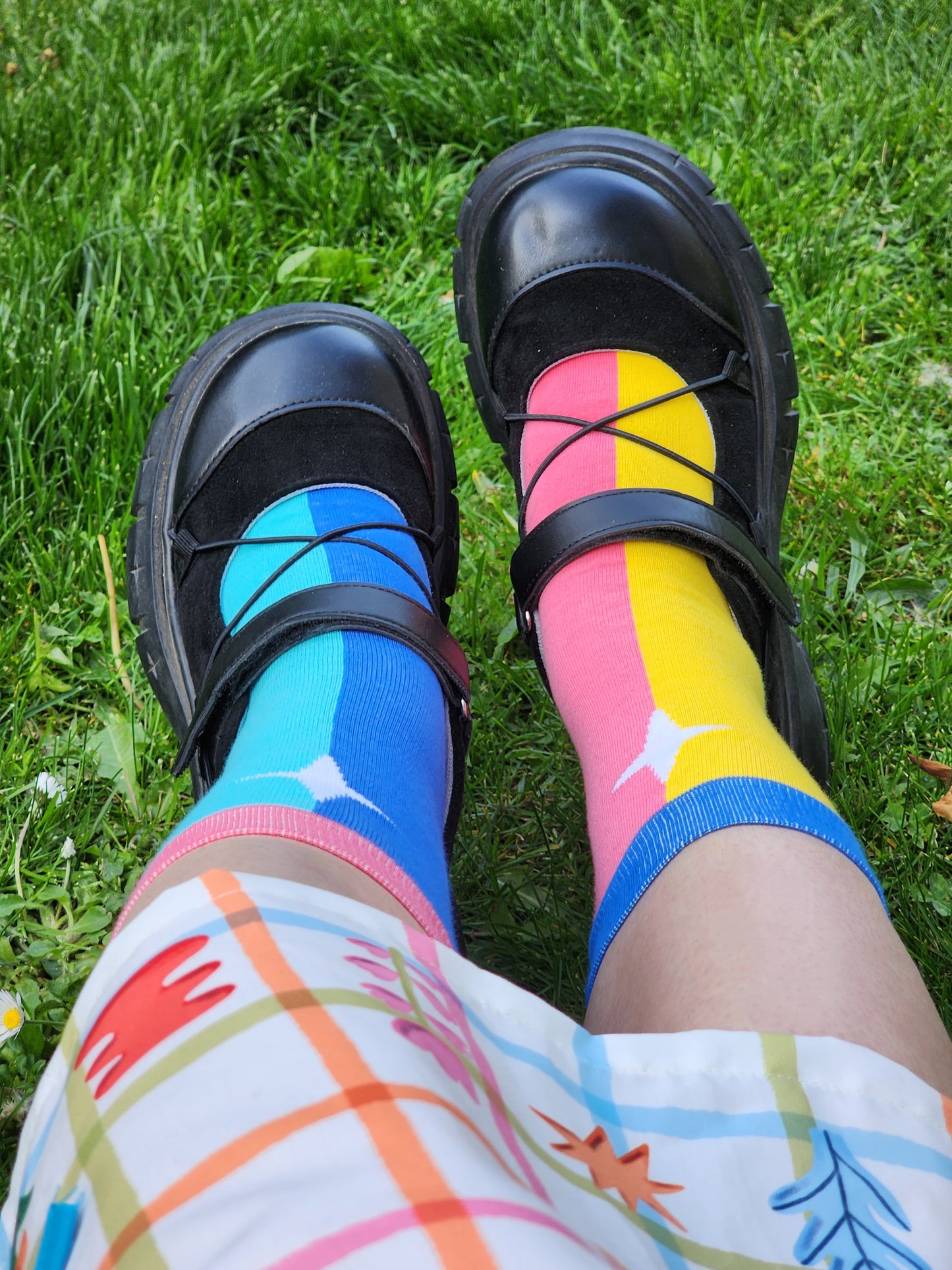 Asymmetrical Star Socks